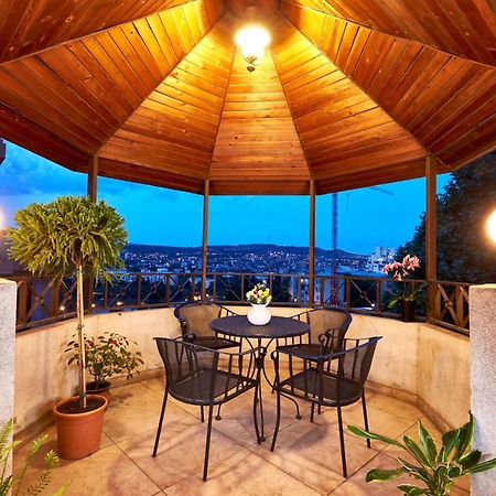 Iliani Hotel Tbilisi Exteriör bild