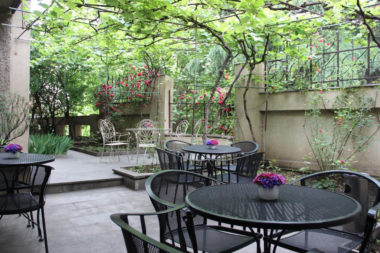 Iliani Hotel Tbilisi Exteriör bild