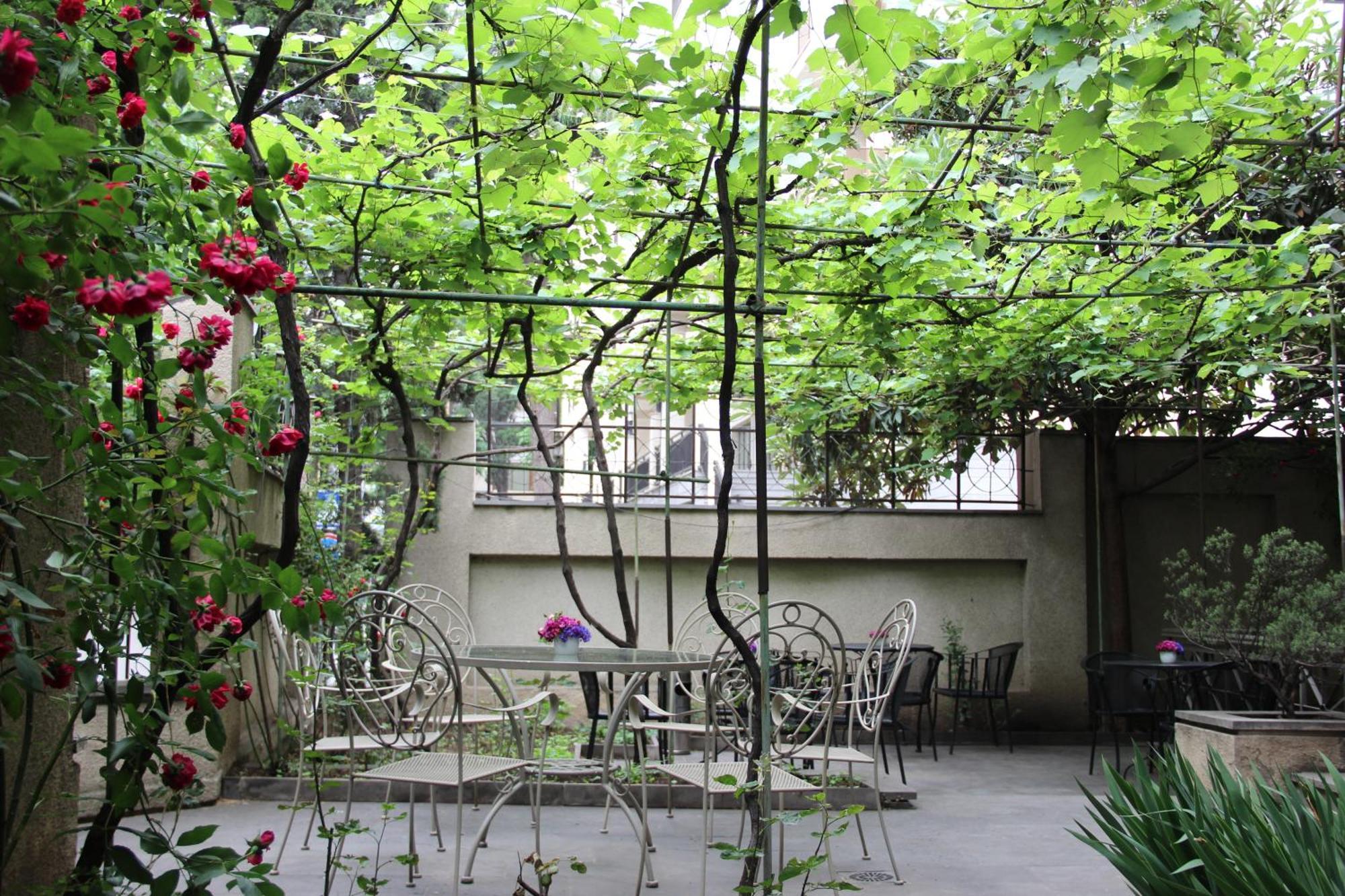 Iliani Hotel Tbilisi Exteriör bild