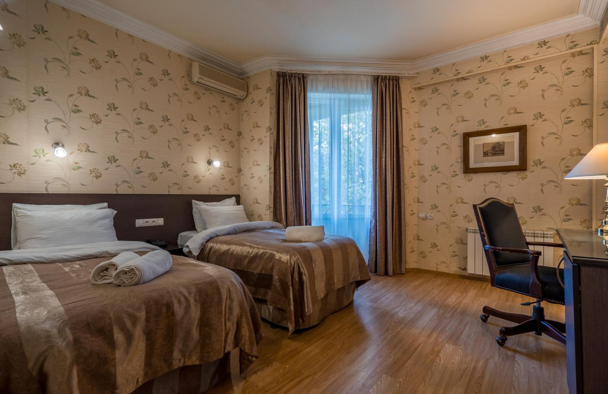Iliani Hotel Tbilisi Exteriör bild